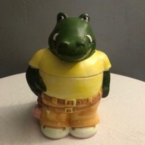 Enesco 1981 Sweet Pickles Alligator Cookie Jar